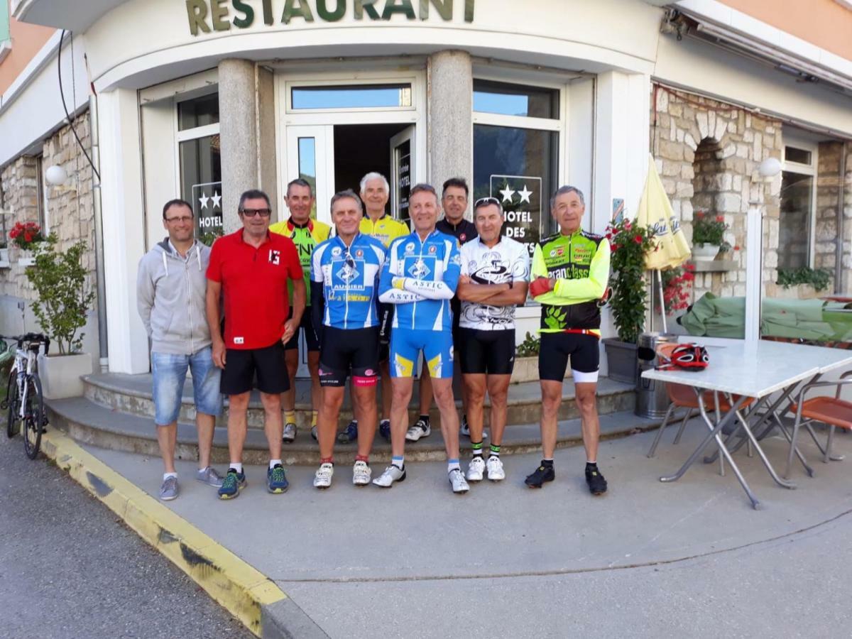 Hotel Des Sports La Chapelle-en-Vercors Esterno foto
